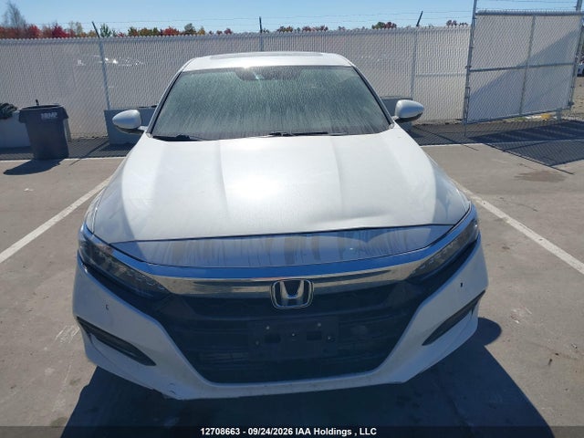 1HGCV2F93JA800143 Honda Accord Touring 2.0t