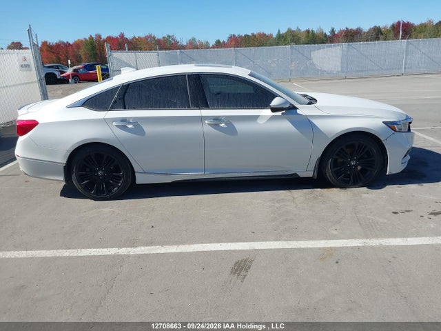 1HGCV2F93JA800143 Honda Accord Touring 2.0t