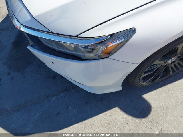1HGCV2F93JA800143 Honda Accord Touring 2.0t