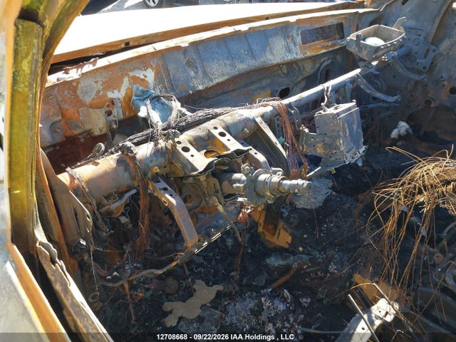 5TFUY5F16EX347628 Toyota Tundra Sr 5.7l V8