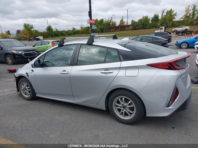 Toyota Prius Prime Upgrade 2022 JTDKAMFP9N3216663 Image 15