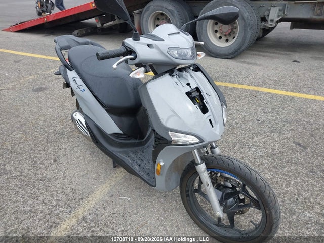 2025 ZAPCD16B7S7000084 zdjęcie główne