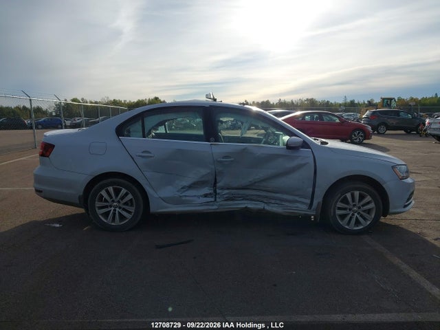 12708729 :رقم المزاد ، 3VWB67AJXHM359482 vin ، 2017 Volkswagen Jetta Wolfsburg Edition مزاد بيع