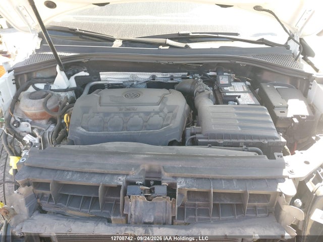 3VV4B7AXXJM142209 Volkswagen Tiguan Highline