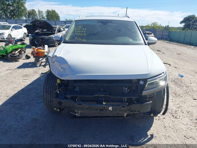 3VV4B7AXXJM142209 Volkswagen Tiguan Highline