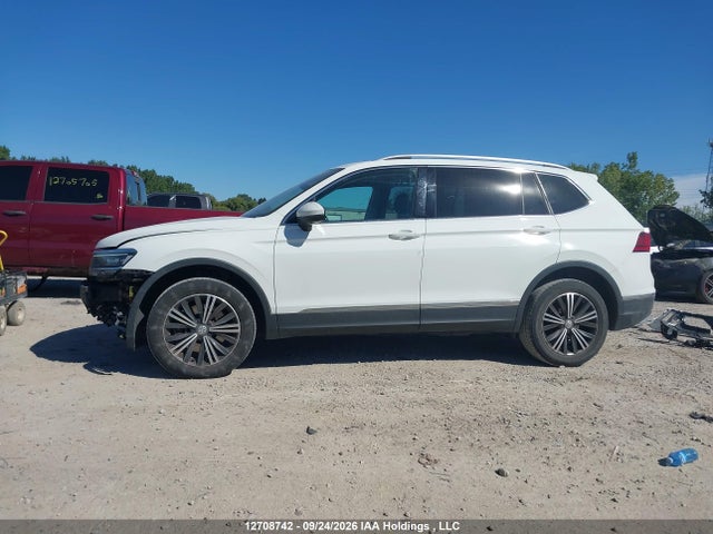 3VV4B7AXXJM142209 Volkswagen Tiguan Highline