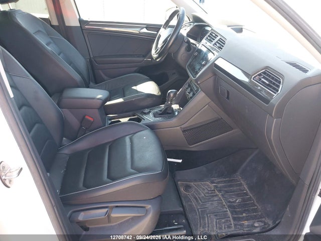 3VV4B7AXXJM142209 Volkswagen Tiguan Highline