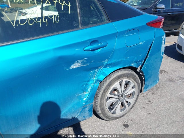 12708744 :رقم المزاد ، JTDKARFP8H3064490 vin ، 2017 Toyota Prius Prime مزاد بيع