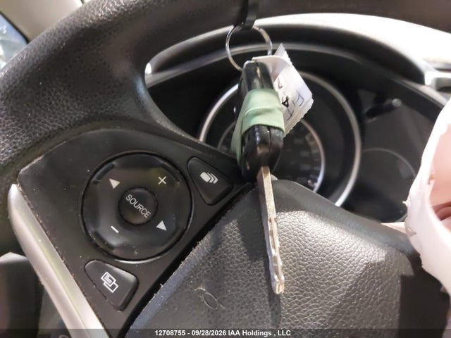 Honda Fit 2016 3HGGK5G57GM106056 Image 11