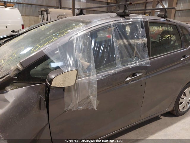 Honda Fit 2016 3HGGK5G57GM106056 Image 21