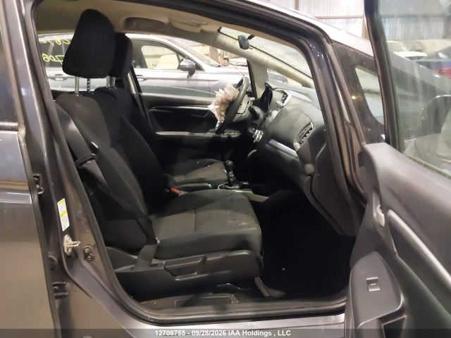 Honda Fit 2016 3HGGK5G57GM106056 Image 5