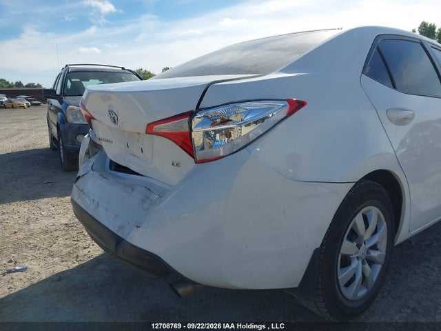 Продаж на аукціоні авто 2015 Toyota Corolla Le, vin: 2T1BURHE3FC321983, номер лоту: 12708769
