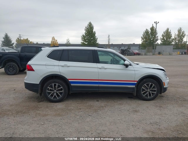 Продаж на аукціоні авто 2018 Volkswagen Tiguan Se/sel, vin: 3VV2B7AX9JM023929, номер лоту: 12708795