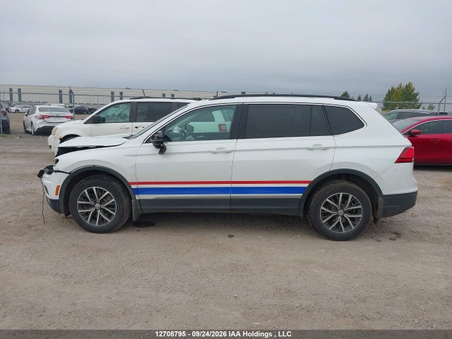 Продаж на аукціоні авто 2018 Volkswagen Tiguan Se/sel, vin: 3VV2B7AX9JM023929, номер лоту: 12708795