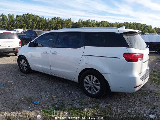 KIA SEDONA LX 2018 KNDMB5C15J6384353 Image 3