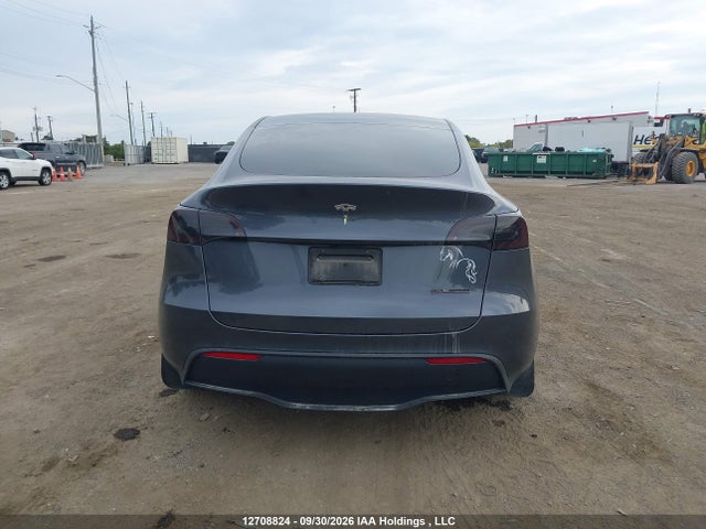 Tesla Model Y Long Range 2023 LRWYGDEE9PC163035 Image 15