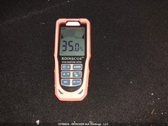 Tesla Model Y Long Range 2023 LRWYGDEE9PC163035 Image 18