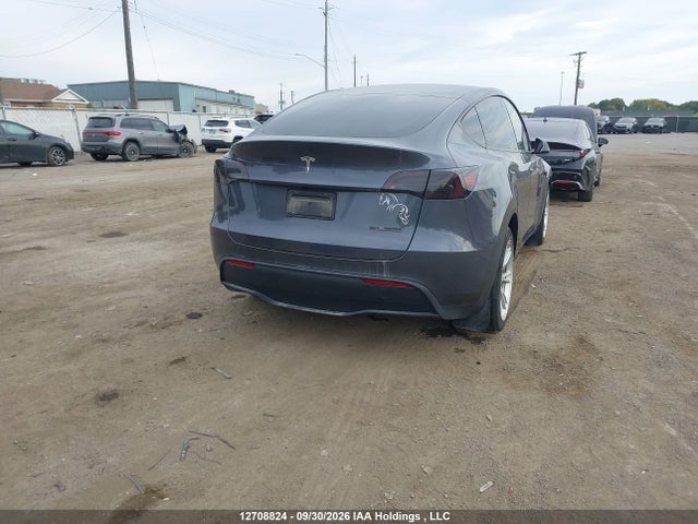 Tesla Model Y Long Range 2023 LRWYGDEE9PC163035 Image 4