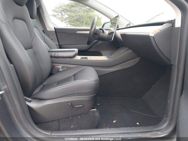 Tesla Model Y Long Range 2023 LRWYGDEE9PC163035 Image 5