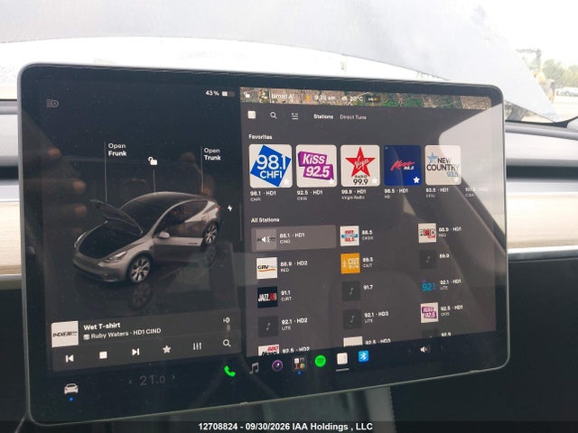 Tesla Model Y Long Range 2023 LRWYGDEE9PC163035 Image 7
