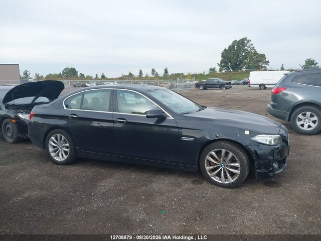 BMW 528i Xdrive 2016 WBA5A7C56GG152222 Image 13