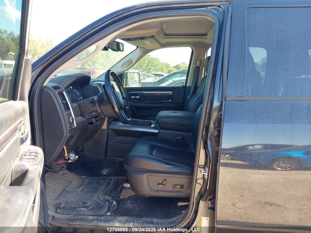 12708885 :رقم المزاد ، 1C6RR7UT1JS196991 vin ، 2018 Ram 1500 Sport مزاد بيع