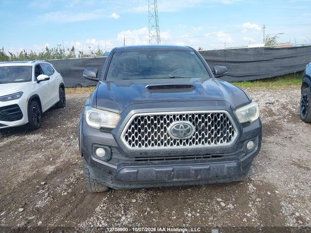 5TFDZ5BN5JX030861 Toyota Tacoma