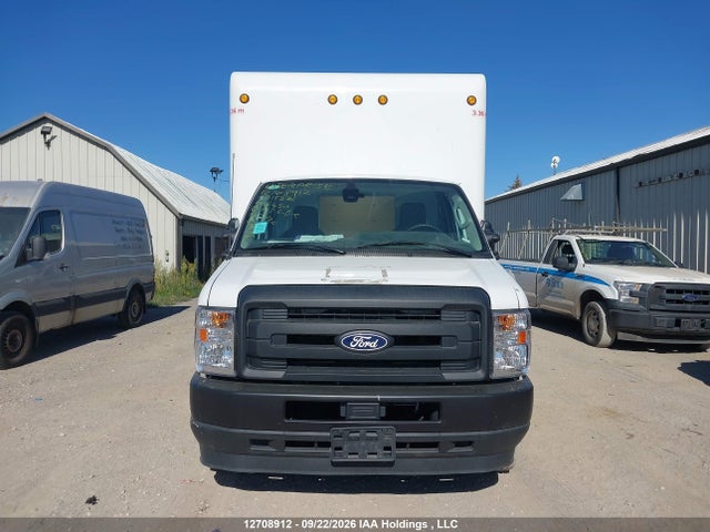 Ford Econoline E450 Super Duty Cutaway Van 2026 1FDWE4FN1TDD18336 Image 11