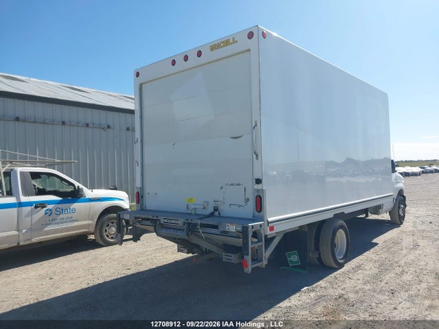 Ford Econoline E450 Super Duty Cutaway Van 2026 1FDWE4FN1TDD18336 Image 4