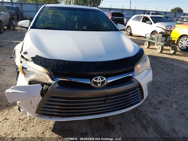 2015 Toyota Camry Le მანქანა იყიდება აუქციონზე, vin: 4T1BF1FK7FU925152, აუქციონის ნომერი: 12708915
