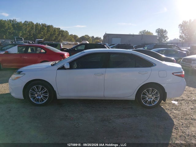 2015 Toyota Camry Le მანქანა იყიდება აუქციონზე, vin: 4T1BF1FK7FU925152, აუქციონის ნომერი: 12708915
