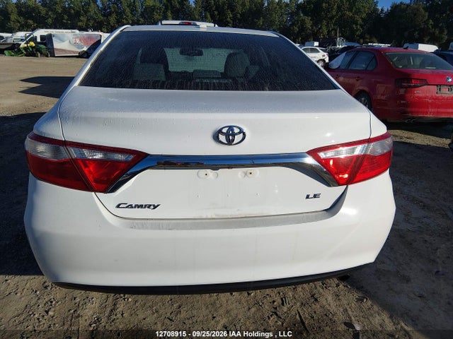 2015 Toyota Camry Le მანქანა იყიდება აუქციონზე, vin: 4T1BF1FK7FU925152, აუქციონის ნომერი: 12708915