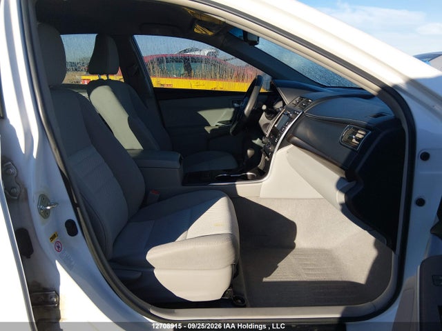 2015 Toyota Camry Le მანქანა იყიდება აუქციონზე, vin: 4T1BF1FK7FU925152, აუქციონის ნომერი: 12708915