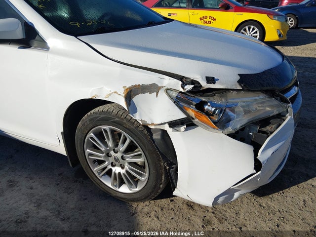 2015 Toyota Camry Le მანქანა იყიდება აუქციონზე, vin: 4T1BF1FK7FU925152, აუქციონის ნომერი: 12708915