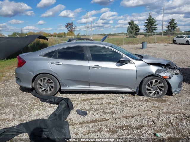 Honda Civic 2018 2HGFC2F62JH031693 Image 13