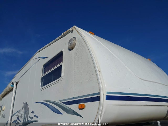 12708938 :رقم المزاد ، 4YDF2762X39084749 vin ، 2003 Keystone Cougar مزاد بيع