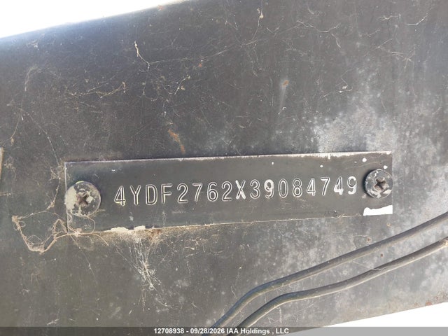 12708938 :رقم المزاد ، 4YDF2762X39084749 vin ، 2003 Keystone Cougar مزاد بيع