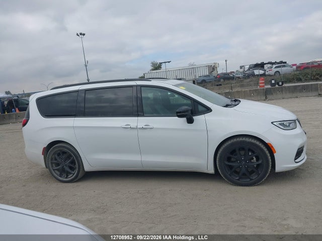 Продаж на аукціоні авто 2025 Chrysler Pacifica Limited, vin: 2C4RC1GG0SR582021, номер лоту: 12708952