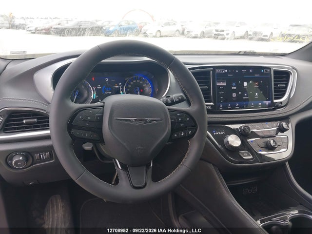 Продаж на аукціоні авто 2025 Chrysler Pacifica Limited, vin: 2C4RC1GG0SR582021, номер лоту: 12708952