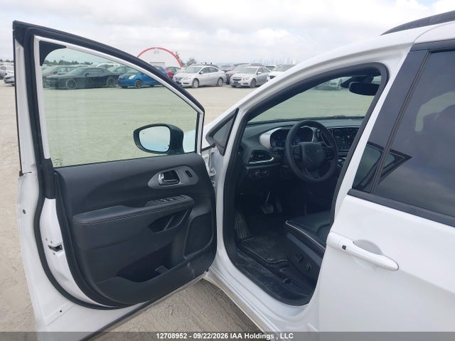 Продаж на аукціоні авто 2025 Chrysler Pacifica Limited, vin: 2C4RC1GG0SR582021, номер лоту: 12708952