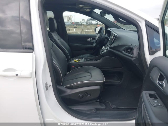 Продаж на аукціоні авто 2025 Chrysler Pacifica Limited, vin: 2C4RC1GG0SR582021, номер лоту: 12708952