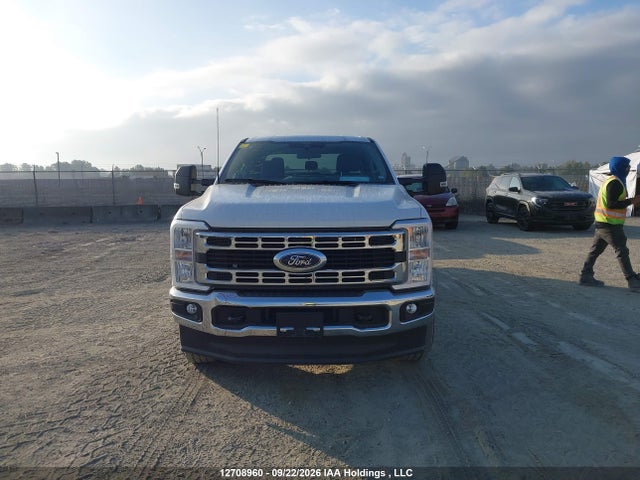 Ford F350 Super Duty 2026 1FT8W3BT7TEE49676 Image 13