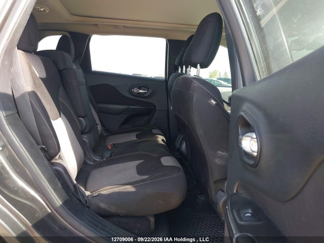 Jeep Cherokee Latitude 2014 1C4PJMCB3EW285247 Image 8