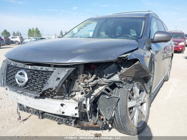 12709010 :رقم المزاد ، 5N1AR2MM9FC650564 vin ، 2015 Nissan Pathfinder S/sv/sl/platinum مزاد بيع