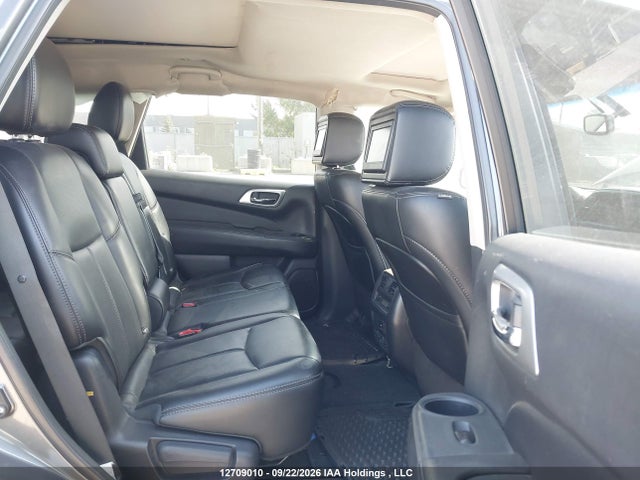 12709010 :رقم المزاد ، 5N1AR2MM9FC650564 vin ، 2015 Nissan Pathfinder S/sv/sl/platinum مزاد بيع