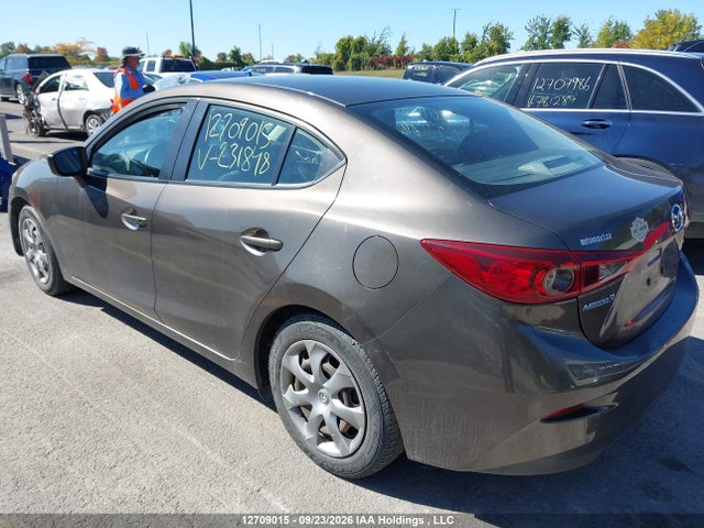 Mazda Mazda3 Gx 2015 JM1BM1U70F1231848 Image 3