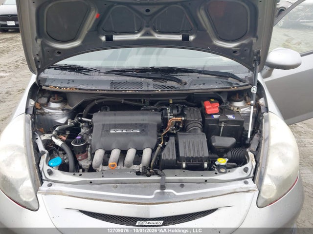 2007 Honda Fit მანქანა იყიდება აუქციონზე, vin: JHMGD38617S800543, აუქციონის ნომერი: 12709076