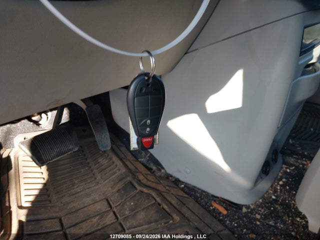 12709085 :رقم المزاد ، 2C4RDGBG5FR724764 vin ، 2015 Dodge Grand Caravan مزاد بيع