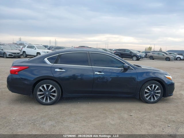 12709095 :رقم المزاد ، 1N4AL3AP6HN333851 vin ، 2017 Nissan Altima 2.5/s/sv/sl/sr مزاد بيع