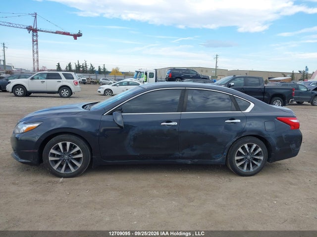 12709095 :رقم المزاد ، 1N4AL3AP6HN333851 vin ، 2017 Nissan Altima 2.5/s/sv/sl/sr مزاد بيع